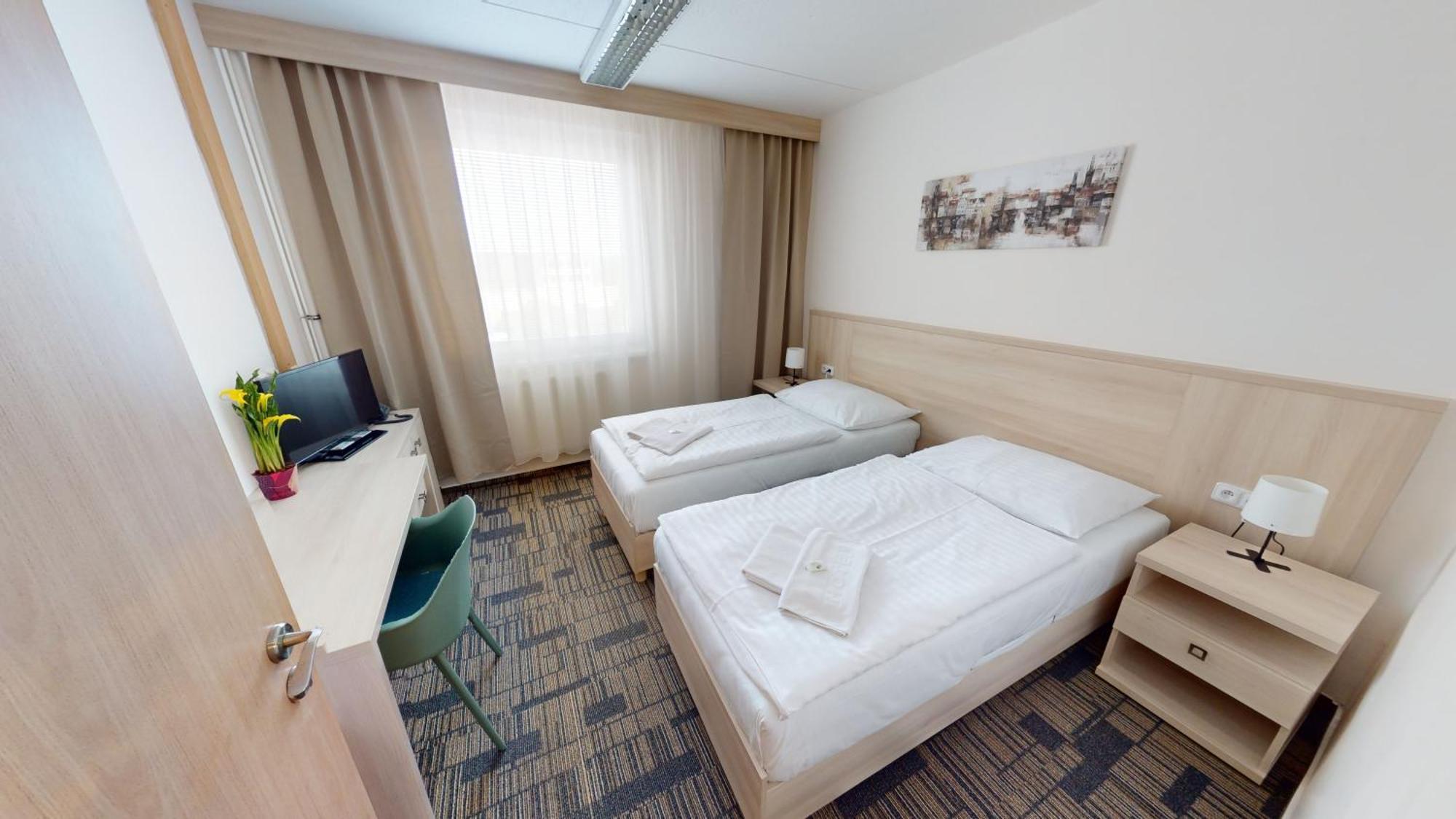 Volha Hostel Prague Exterior photo
